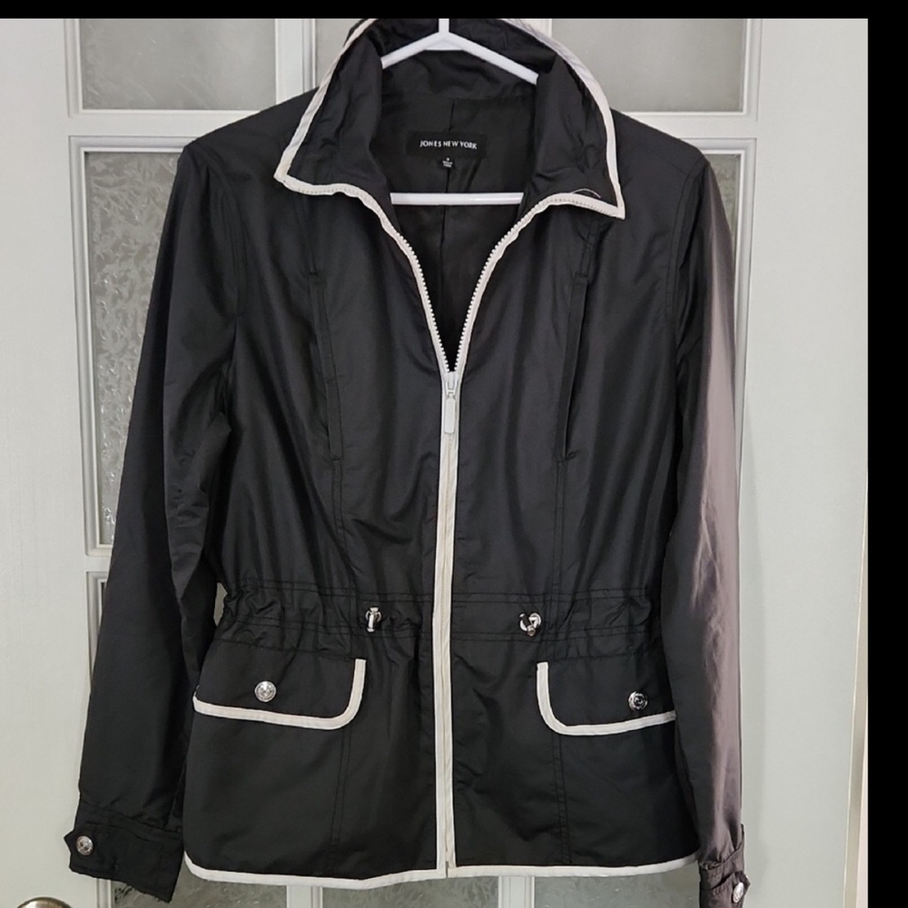 Jones New York / Black Windbraker